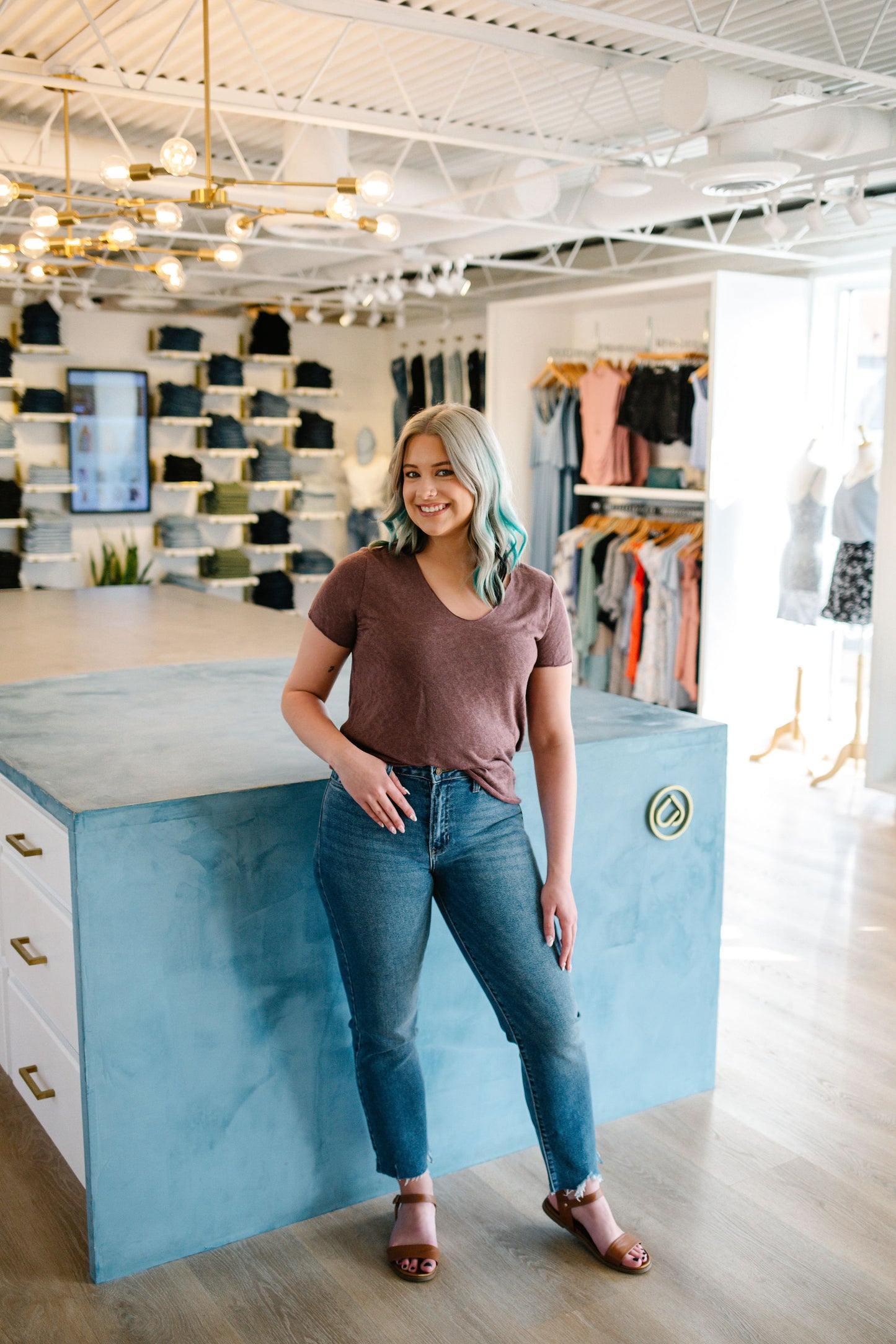 HR Vintage Denim Straight Leg
